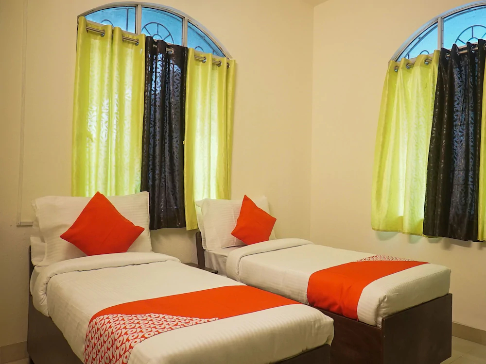 Hotel D Villa by OYO Rooms