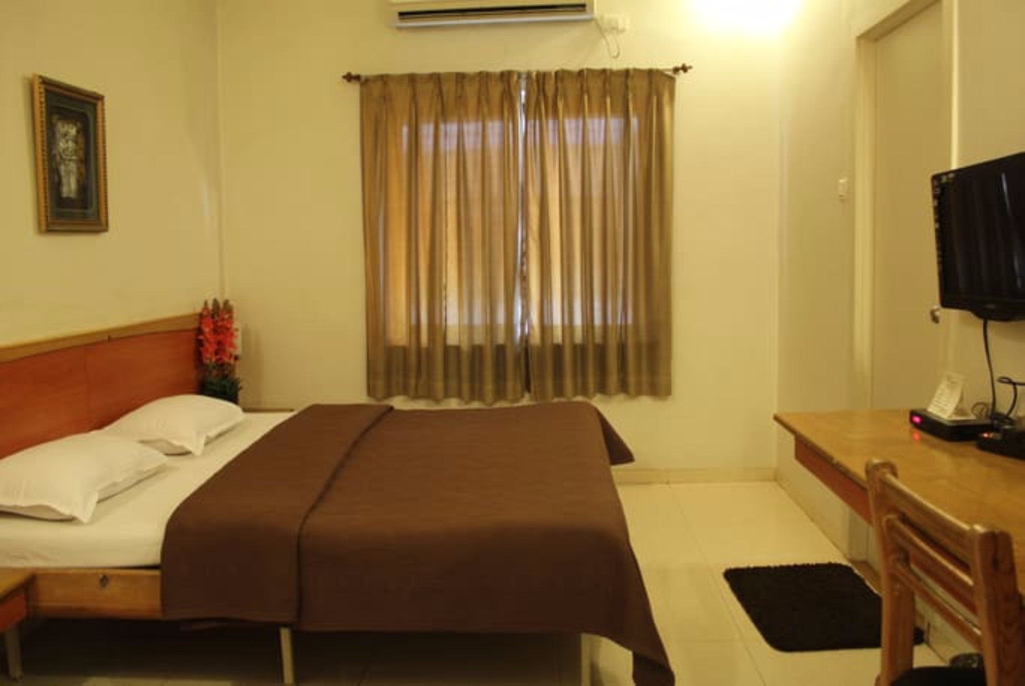 Parichay Hotel