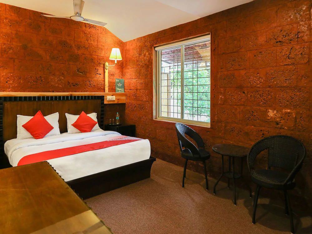 Raj Palace By OYO Rooms