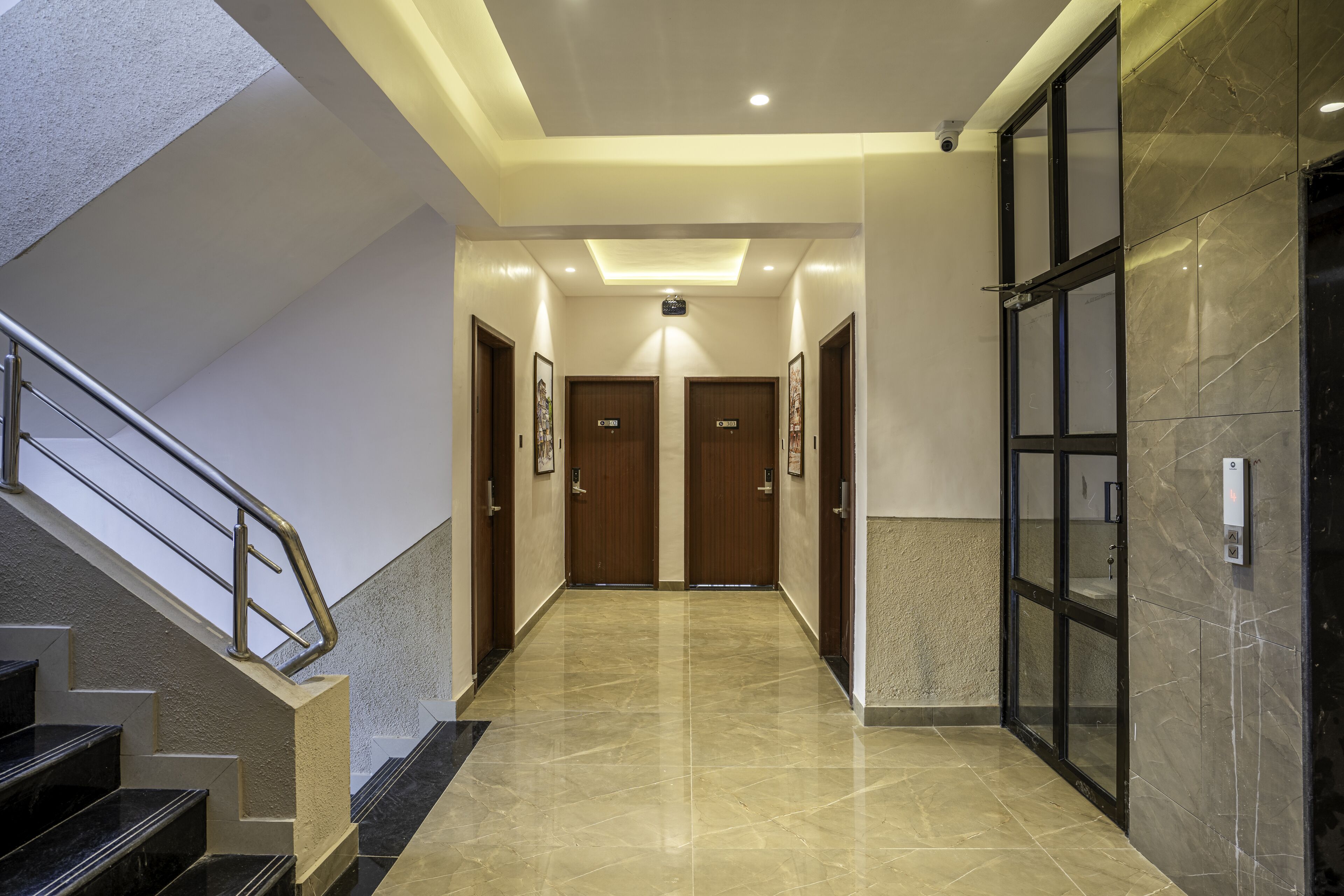 StayBird Divine Suites Business Hotel