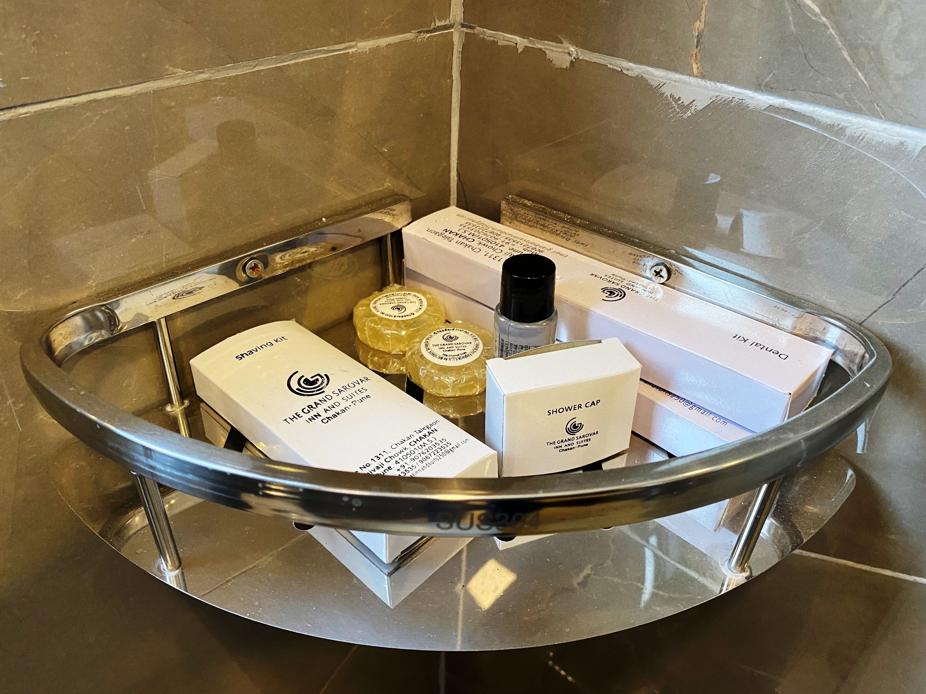 The Grand Sarovar Inn and Suites