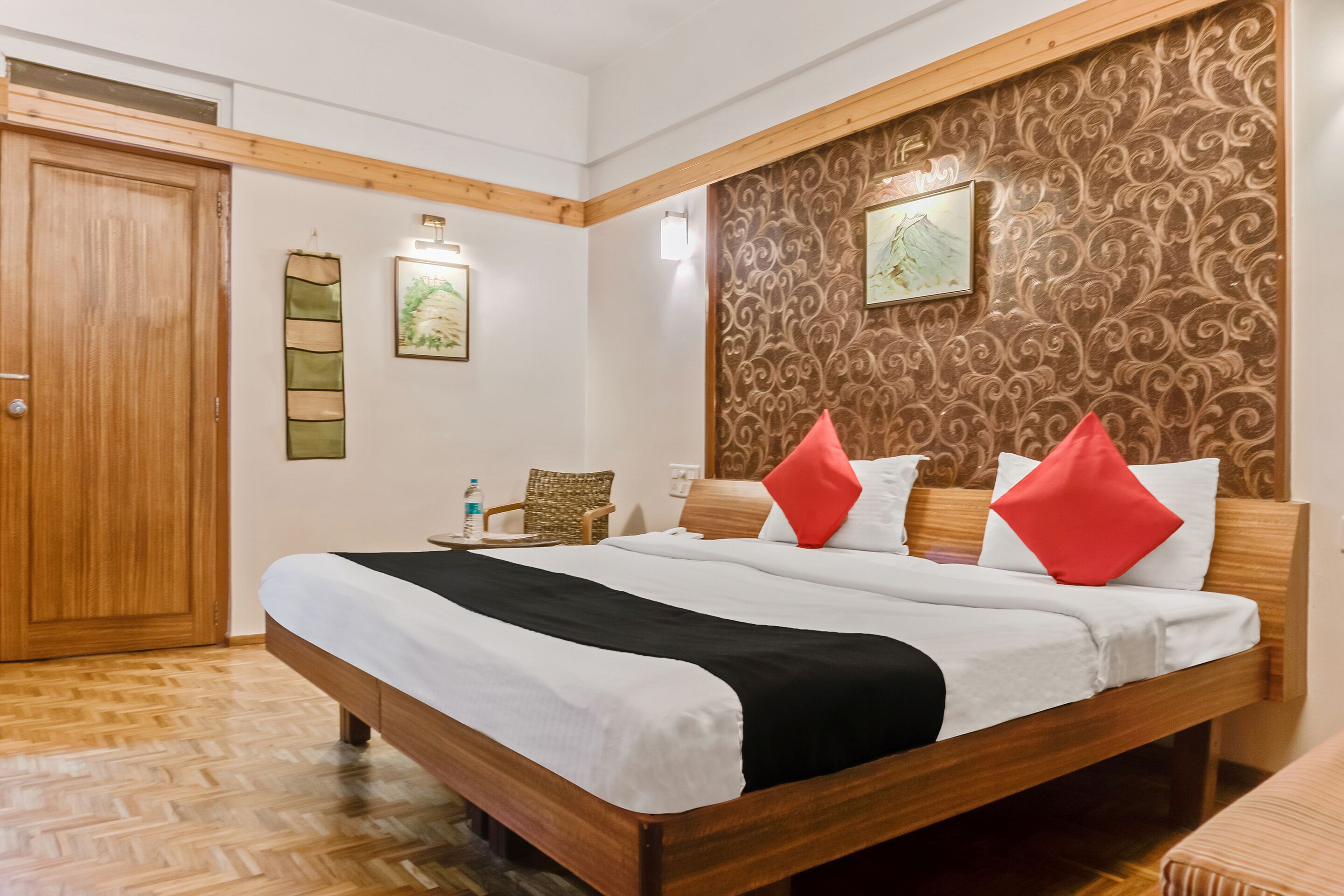 Treebo Trend Sahara by OYO Rooms