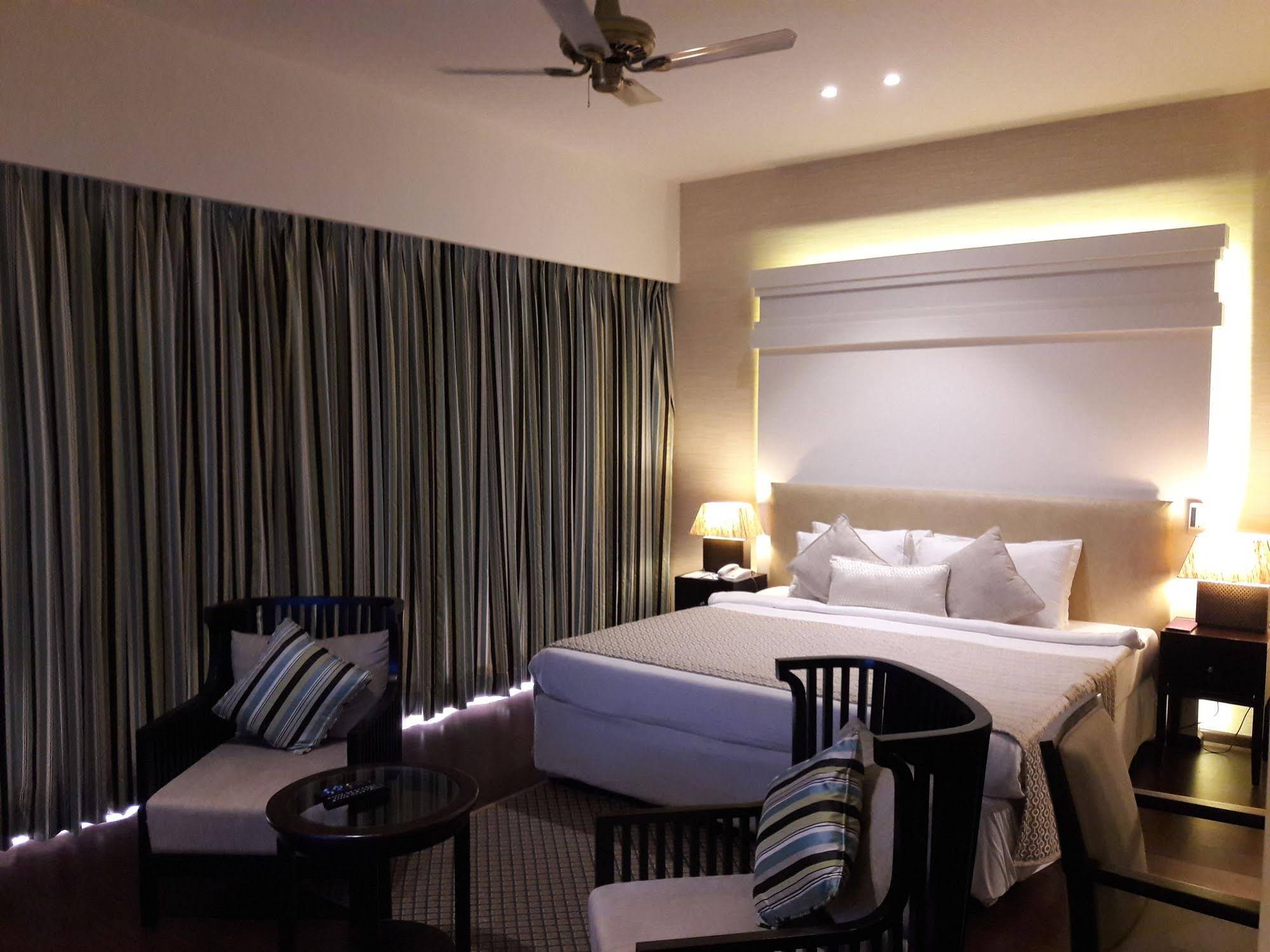 Blue Ocean Resort & Spa