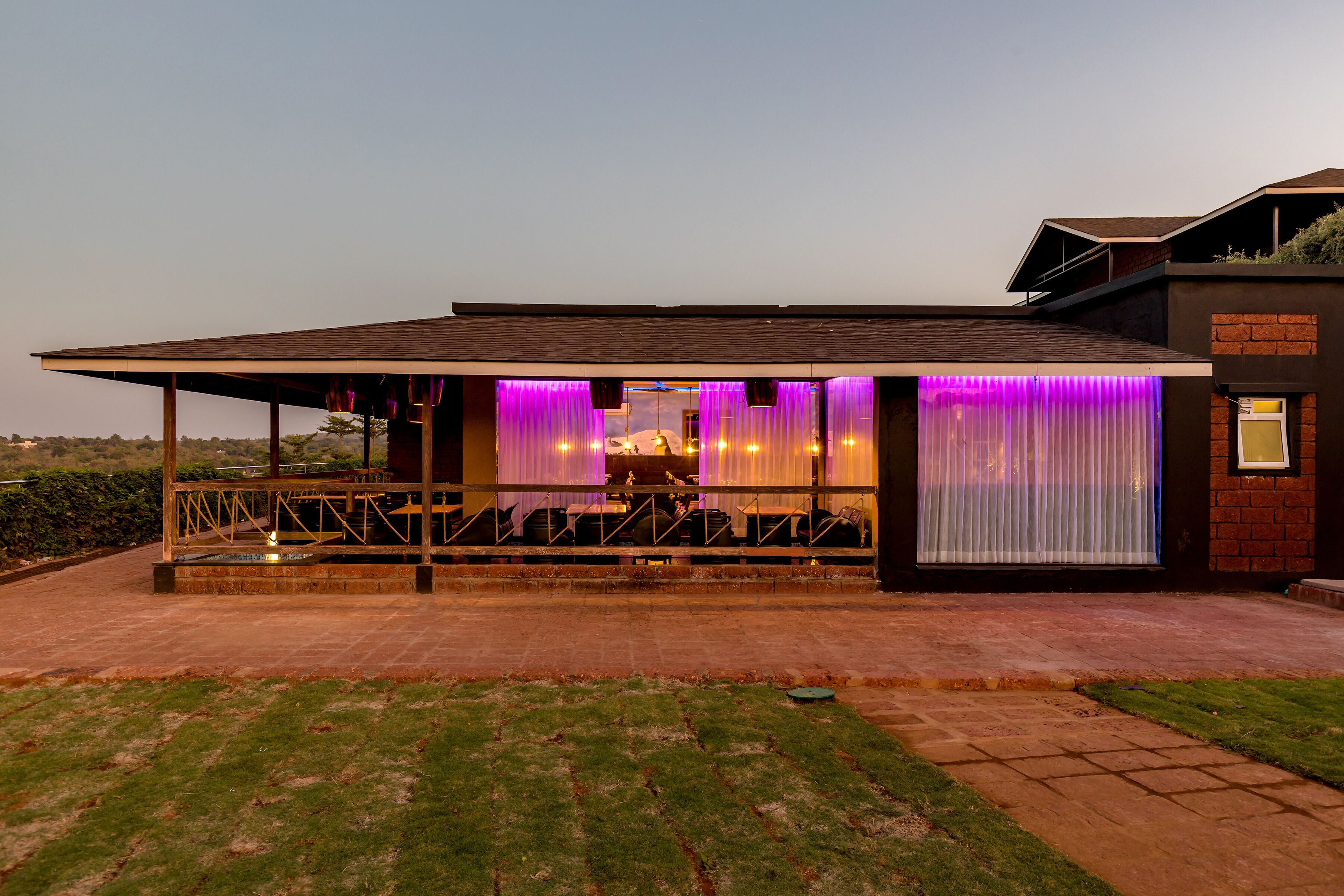 Dio Regaalo Theme Resort