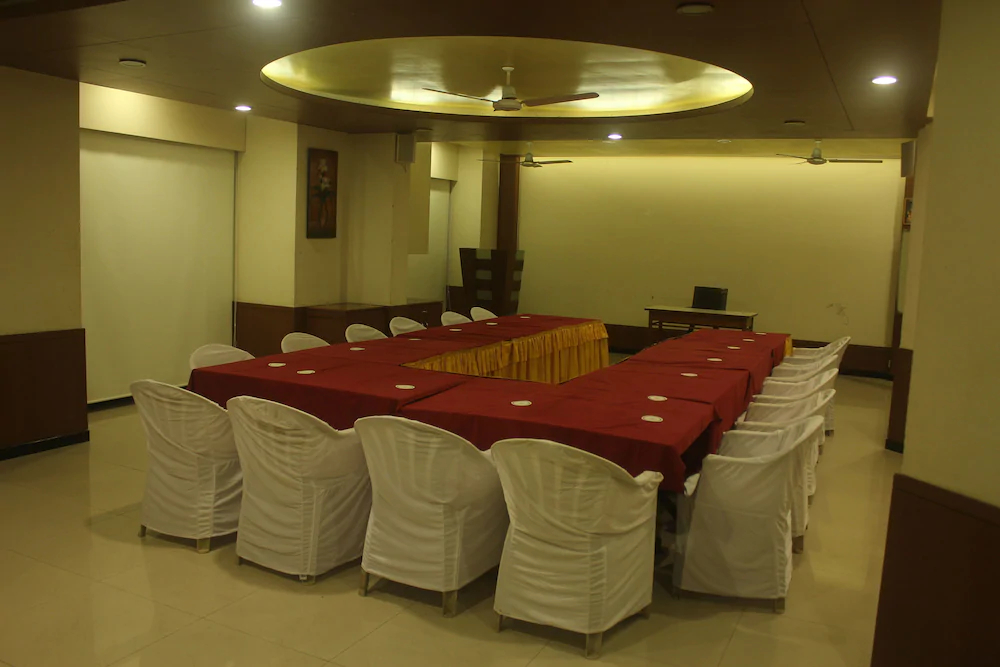 Hotel Maharaja Regency