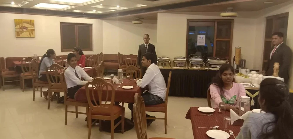 Hotel Maharaja Regency