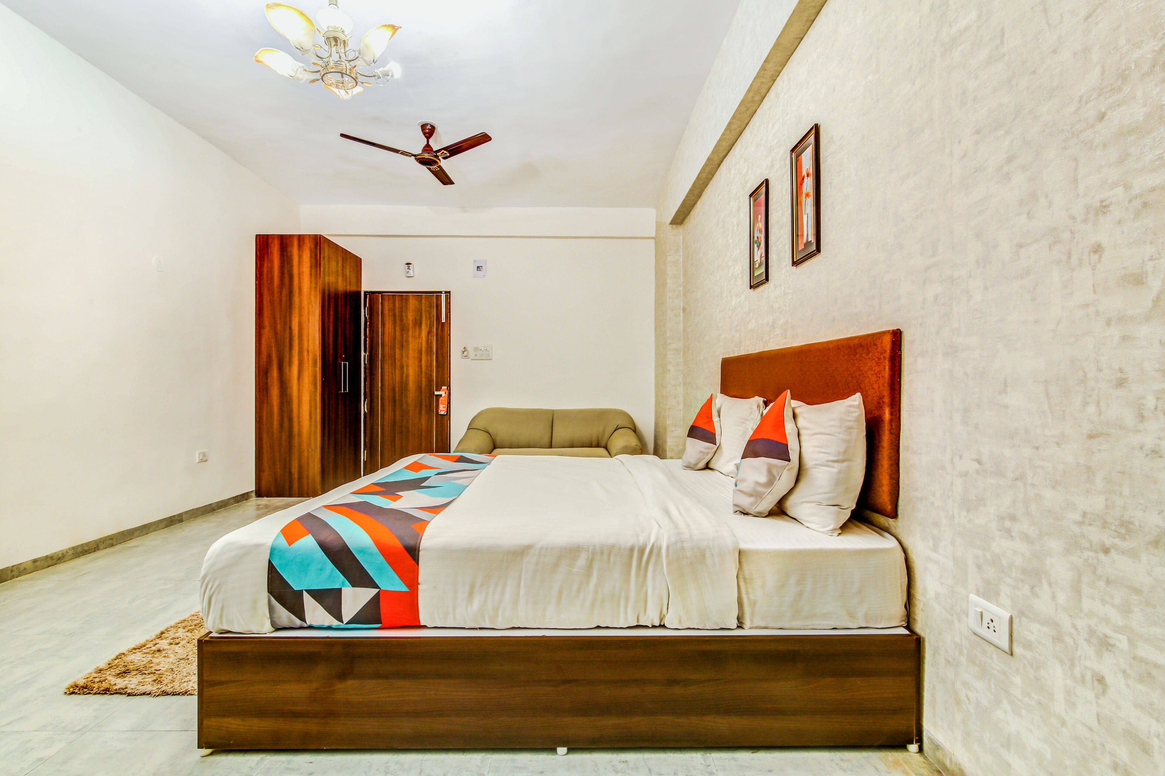 Classio Suites by FabHotel