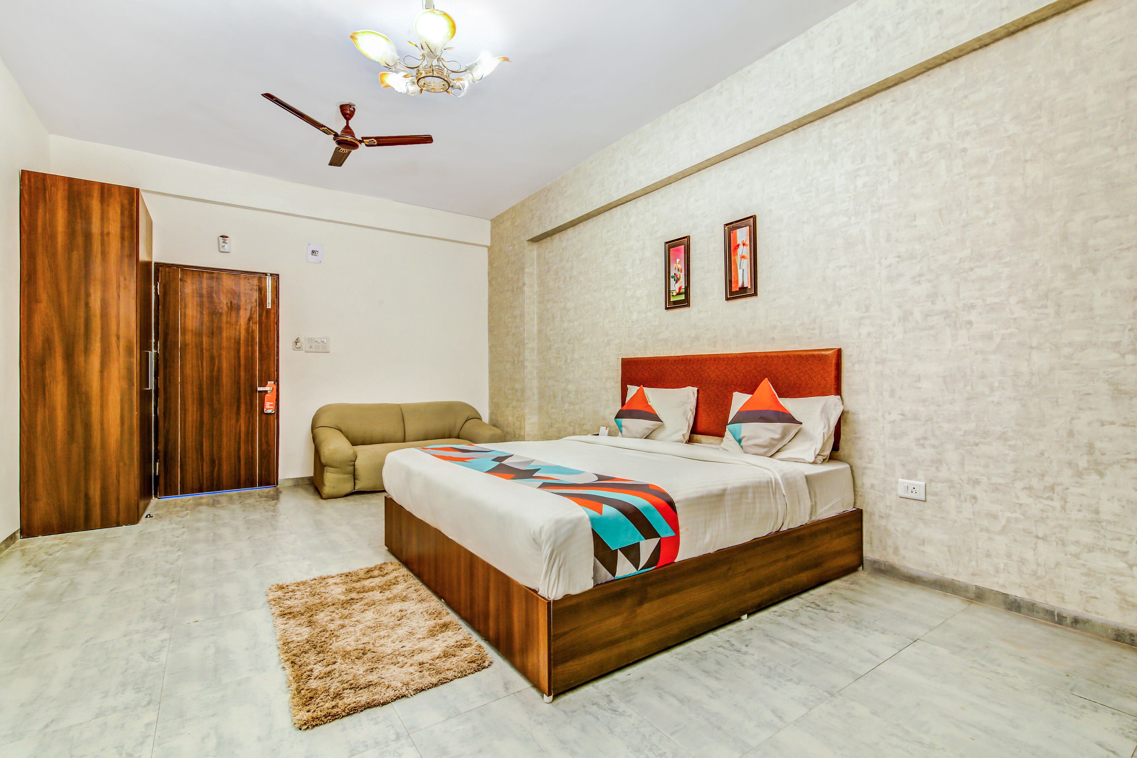 Classio Suites by FabHotel