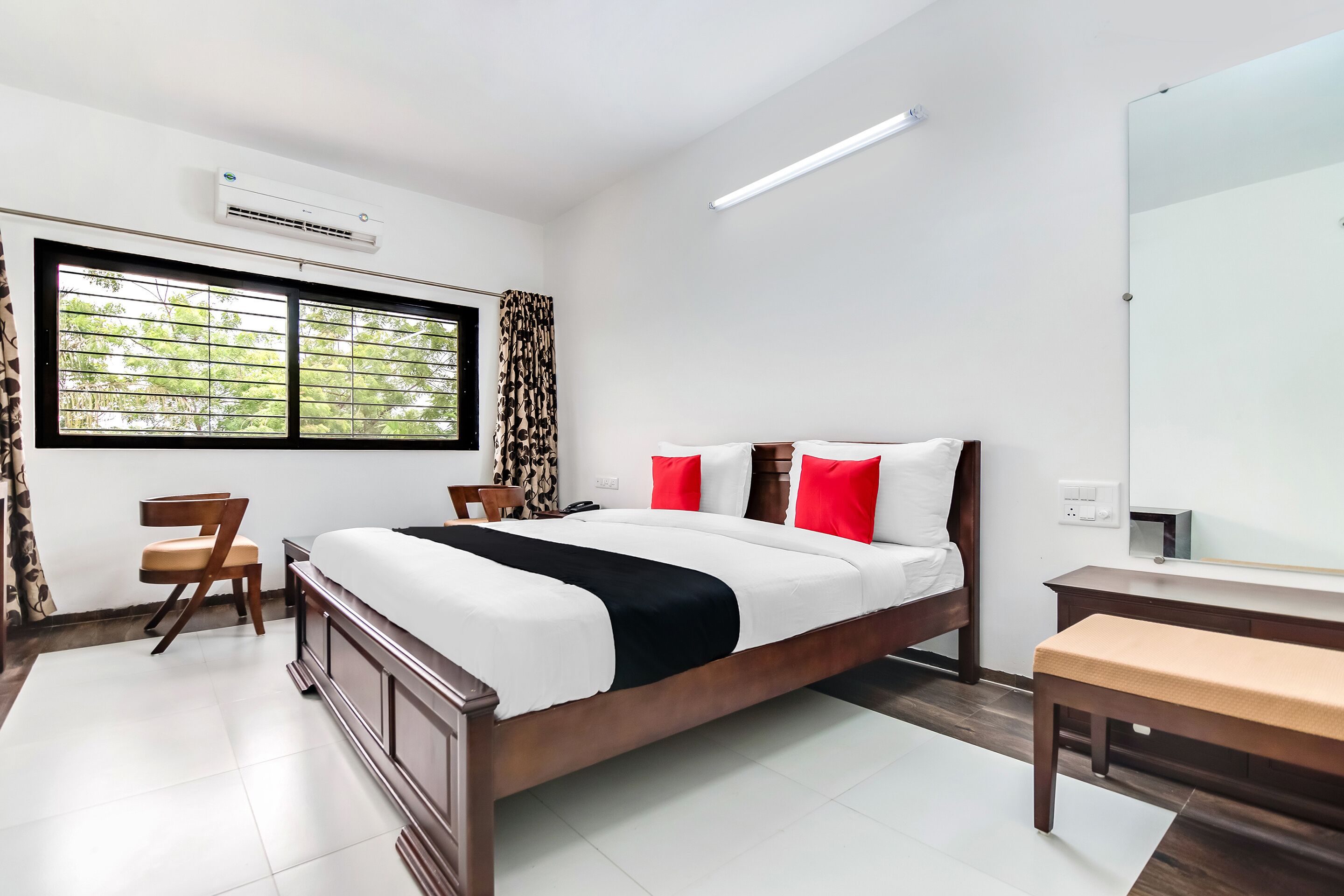 Shri Saibaba Satsang Mandal by OYO Rooms