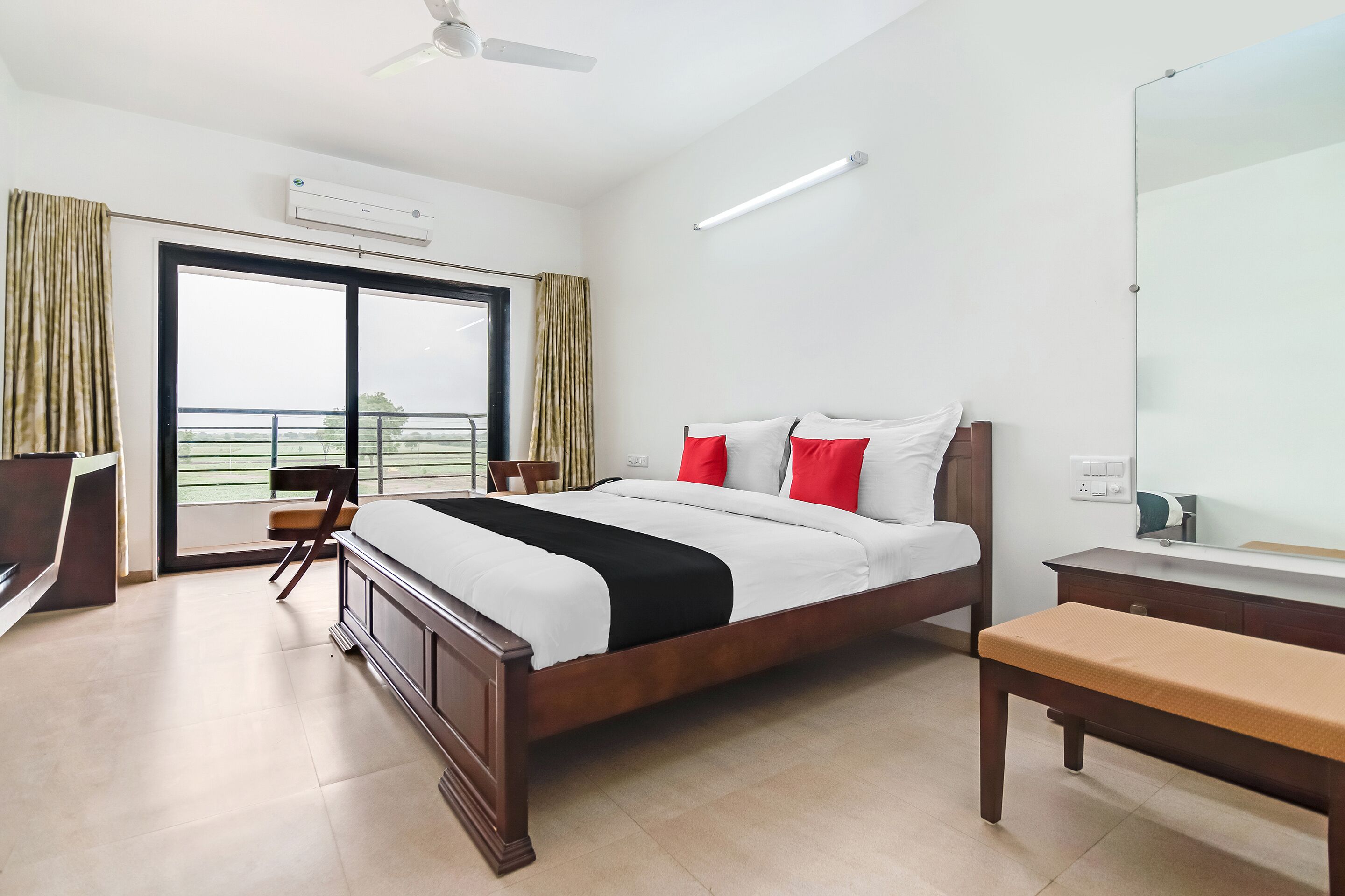 Shri Saibaba Satsang Mandal by OYO Rooms