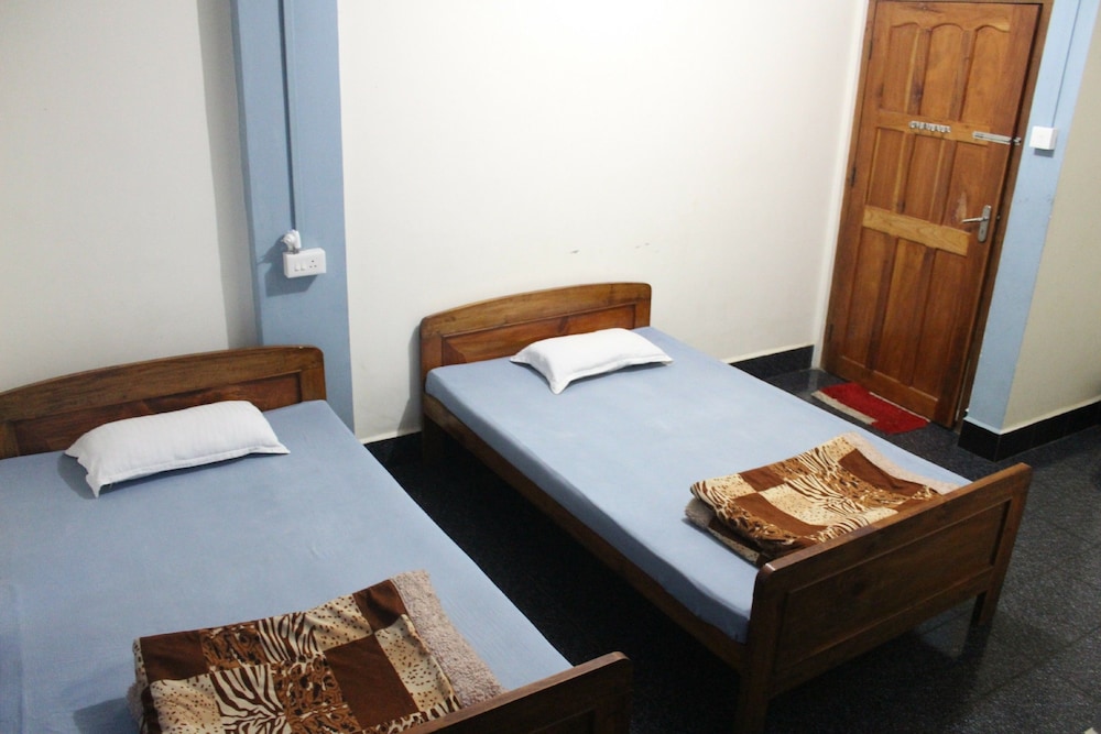 Pumpkin Vibgyor Guest House