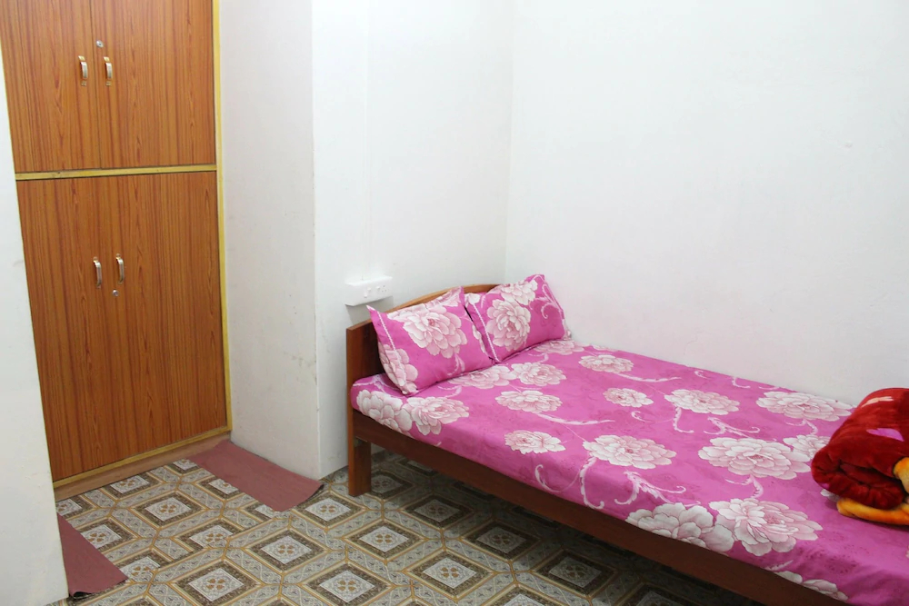 Pumpkin Vibgyor Guest House