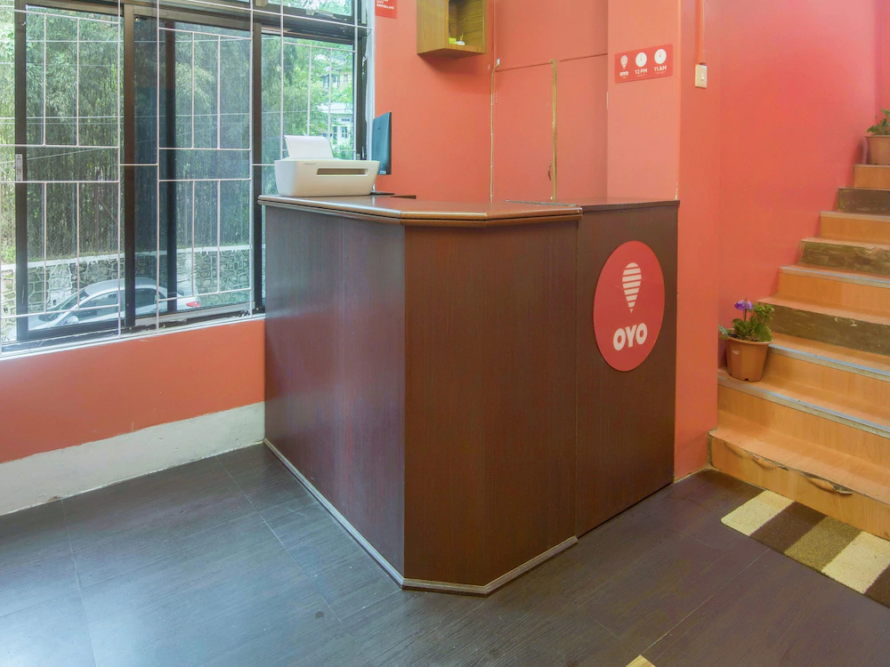 Live Inn Guest House by OYO Rooms