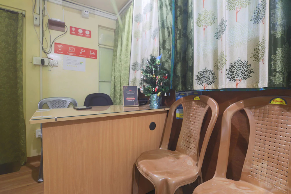 OYO 18330 Stay At Jo's Guest House