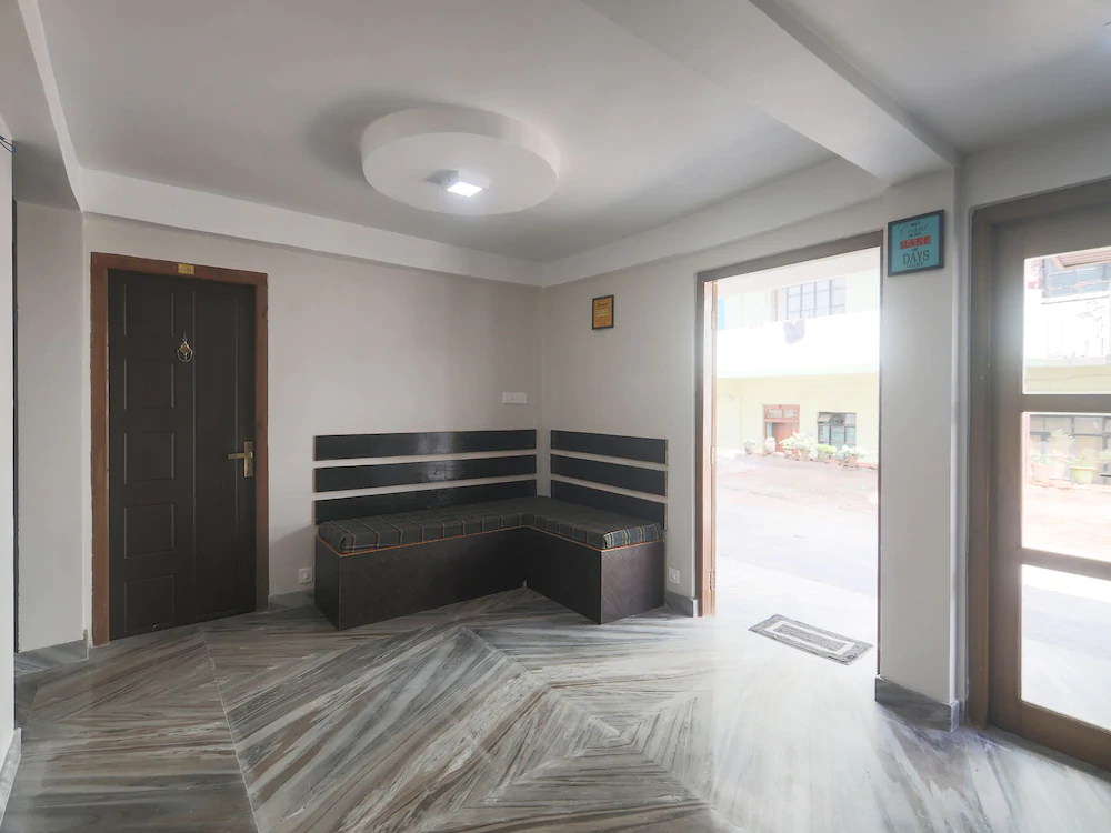 OYO 19292 55 Pillars House
