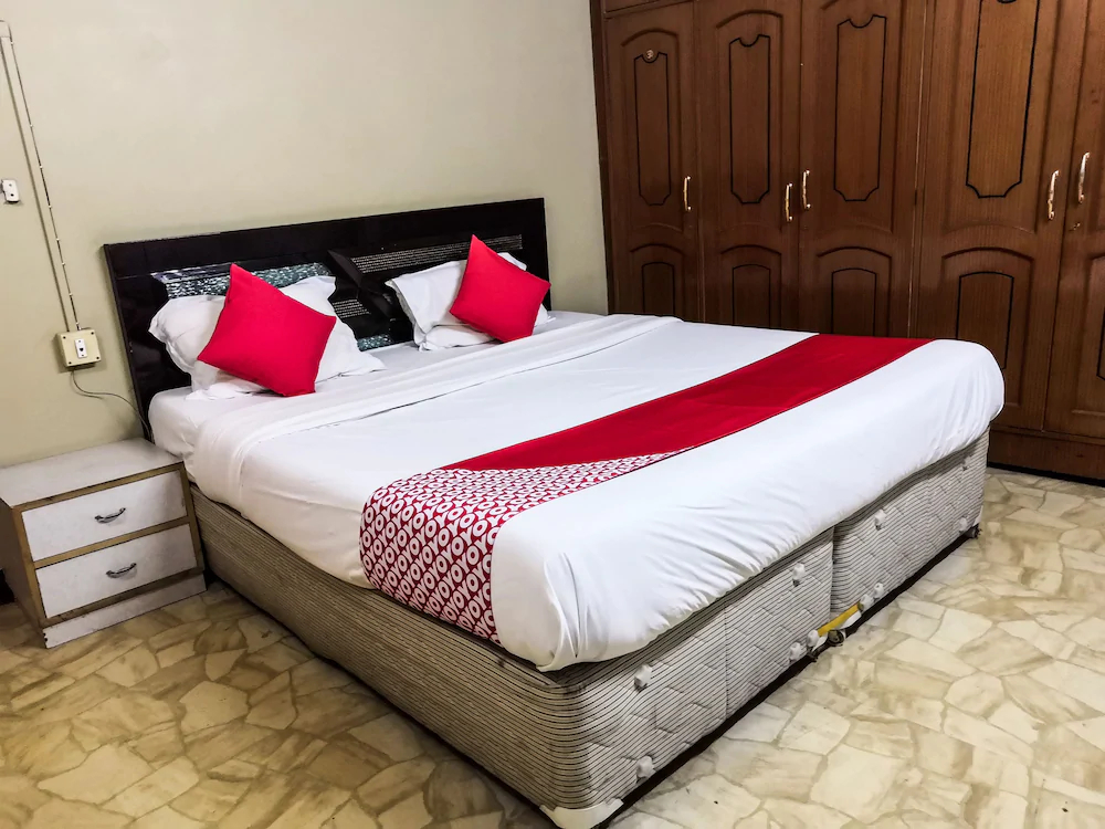 OYO 19878 Apr Guest House