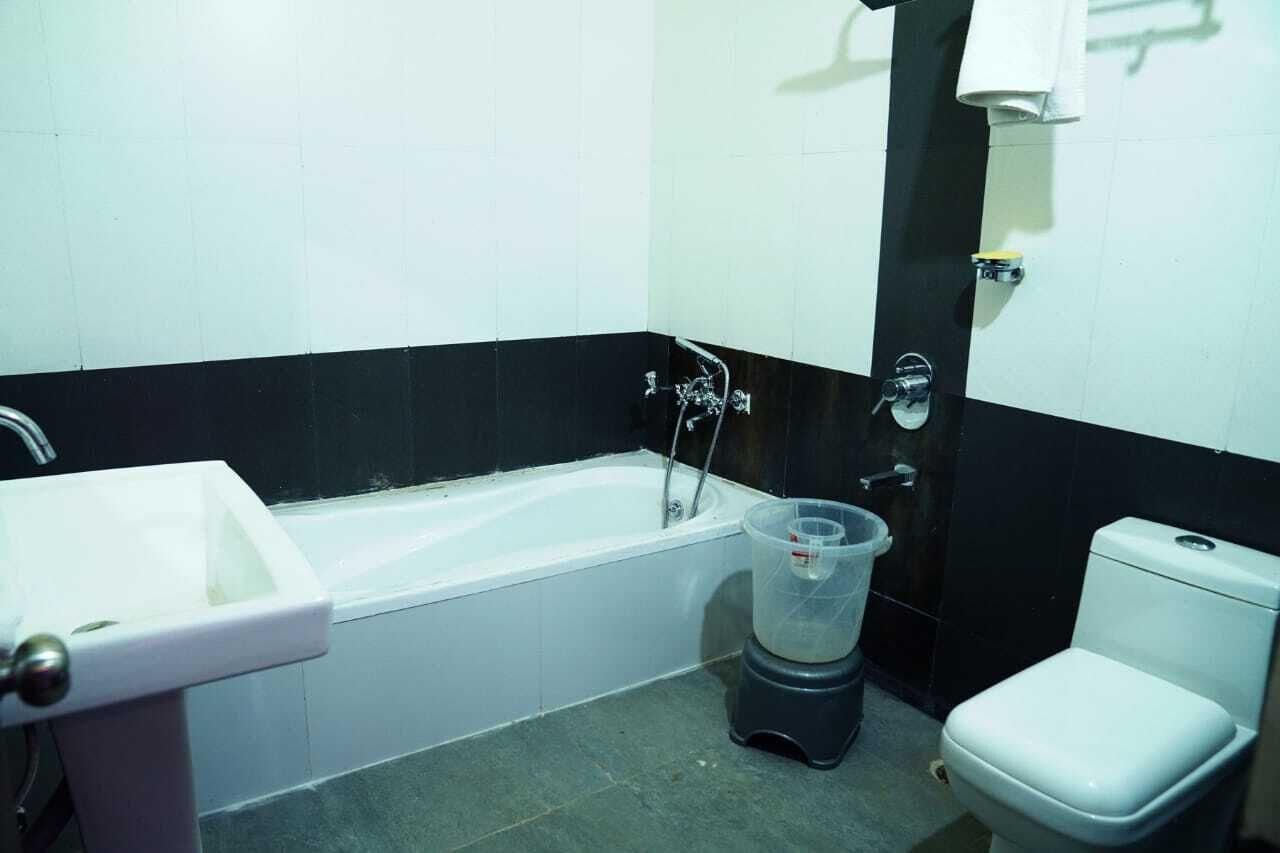 Hotel Leo Sai Palace