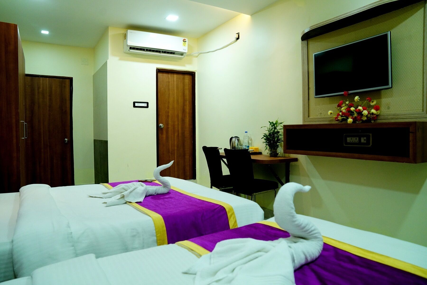 Hotel Leo Sai Palace