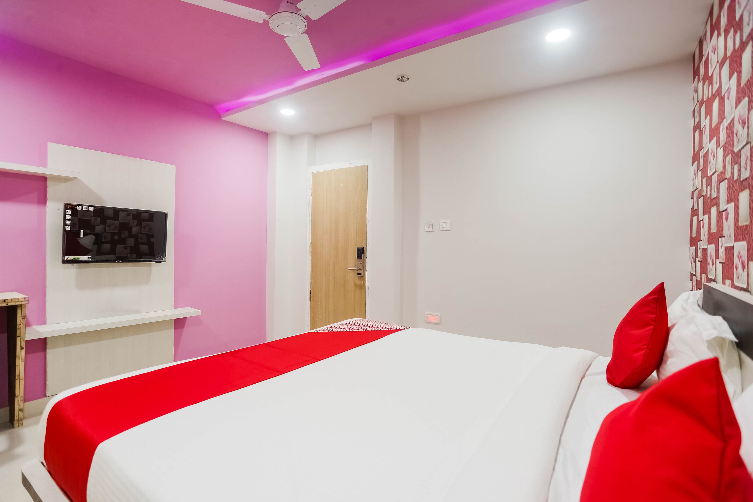 Hotel Keshmin by OYO Rooms