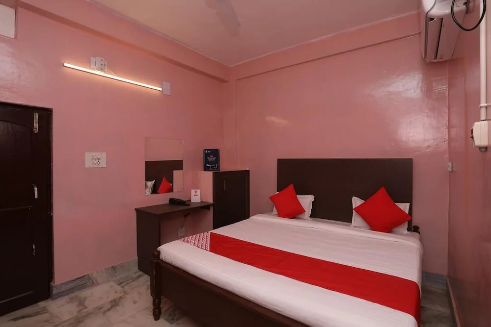 OYO Flagship 16535 Chilika Residency