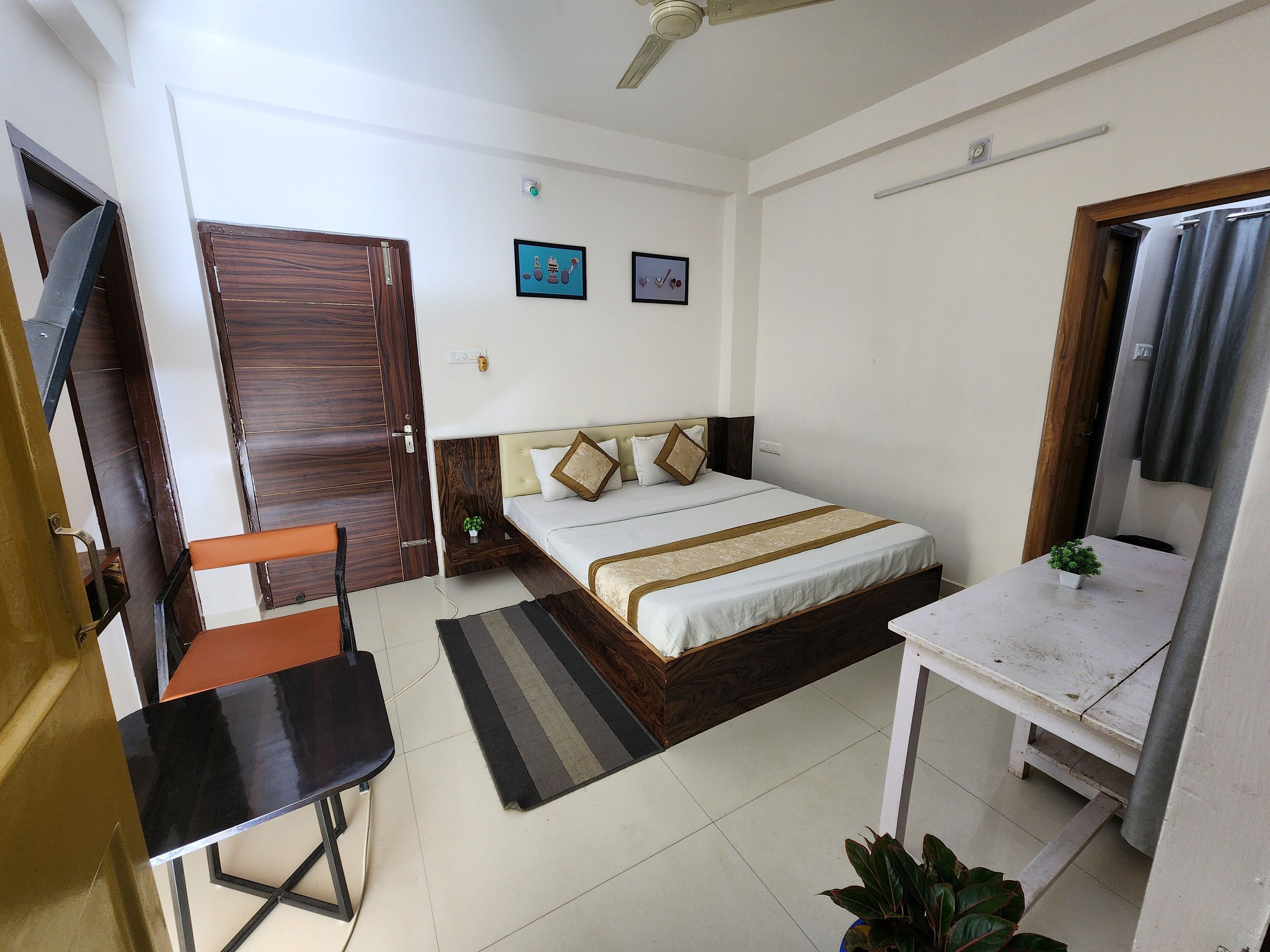 Clover Villa Hotels