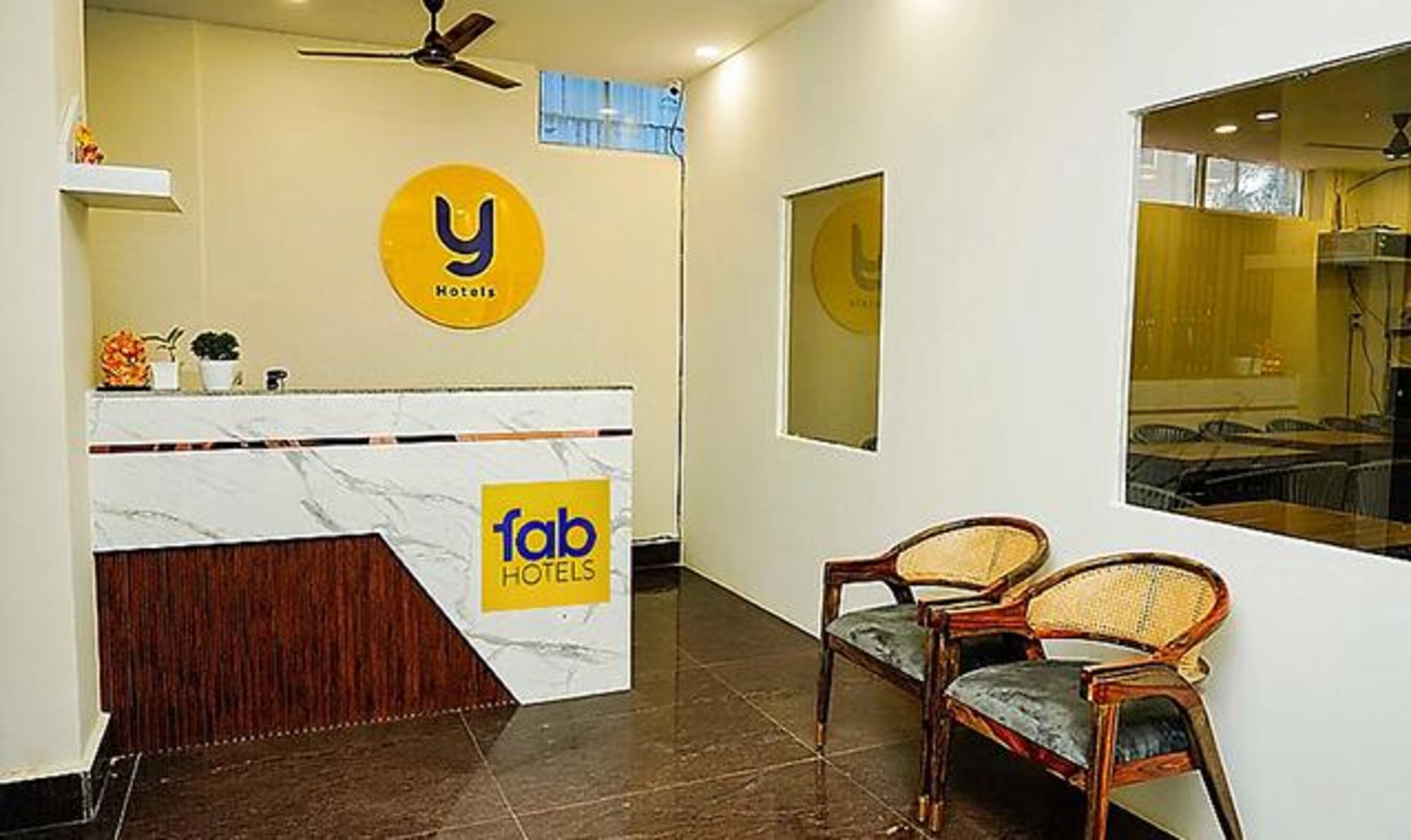 FabHotel Ekamra Greens By Y Hotels