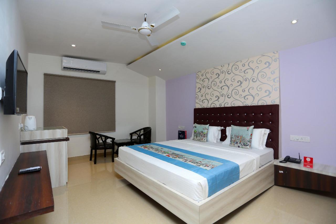 FabHotel Pentagon by OYO