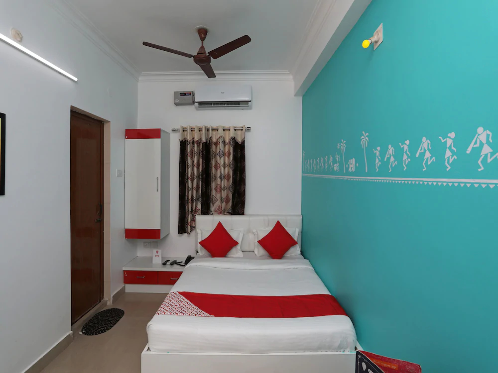 Fabhotel Greenstar Inn