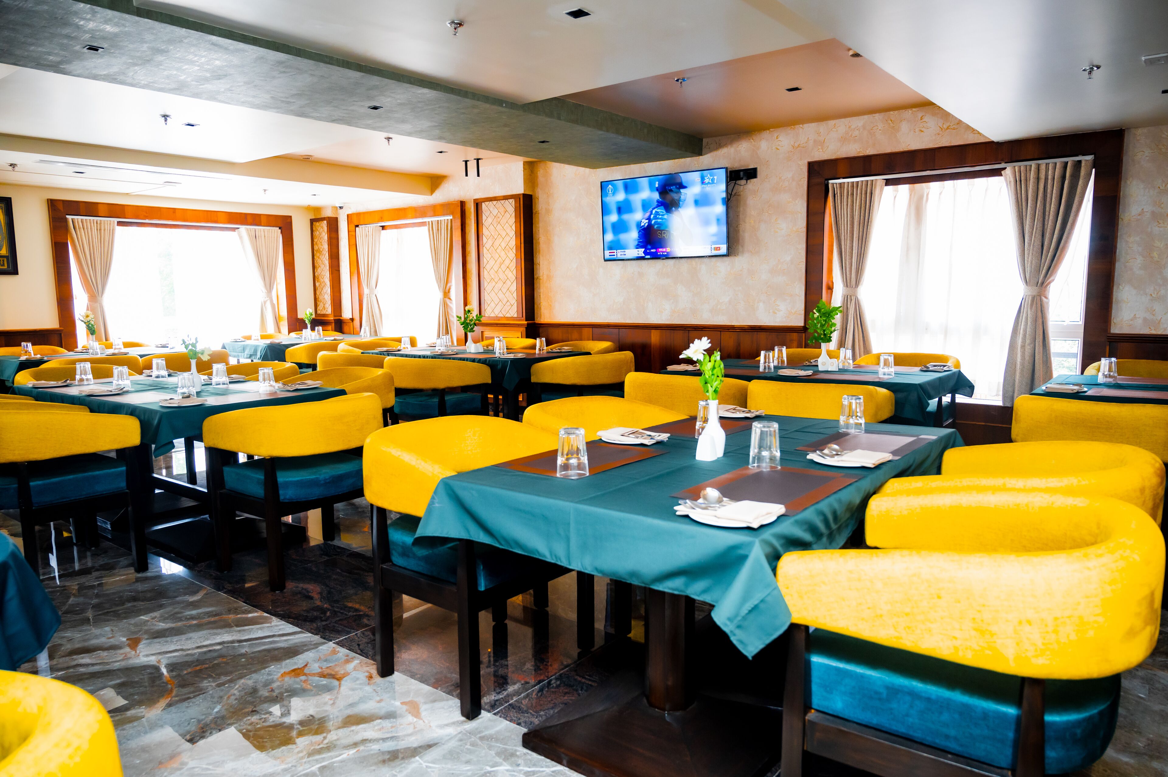 Hotel Lucky India