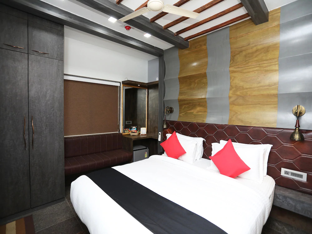 Hotel Middleton By OYO Rooms
