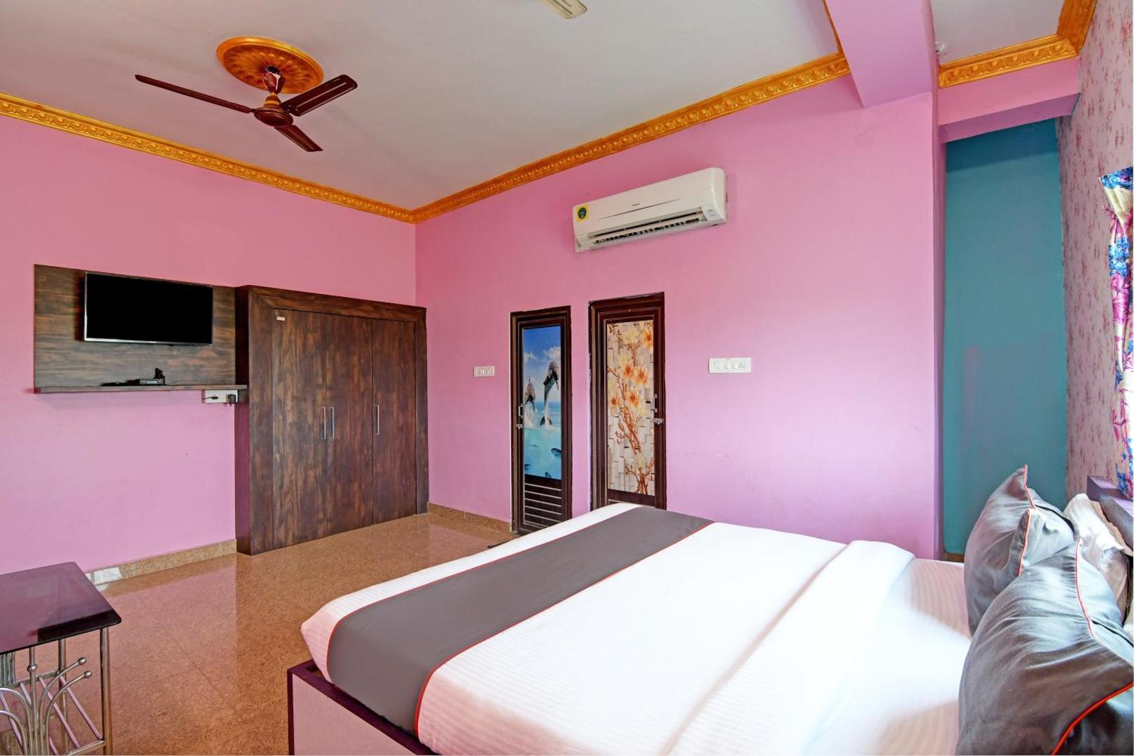Hotel O Sri Govinda