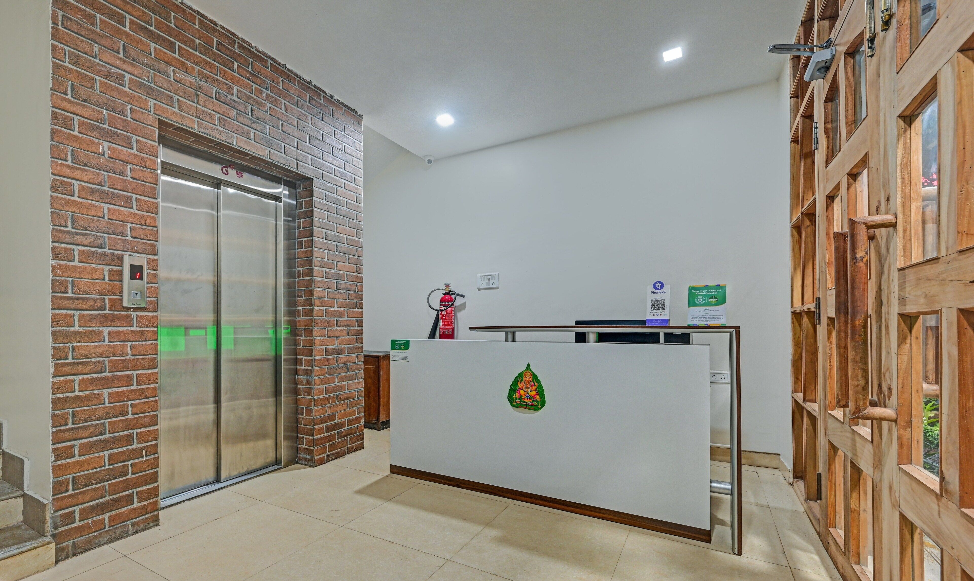 Treebo Trend Hotel Paradise Premium