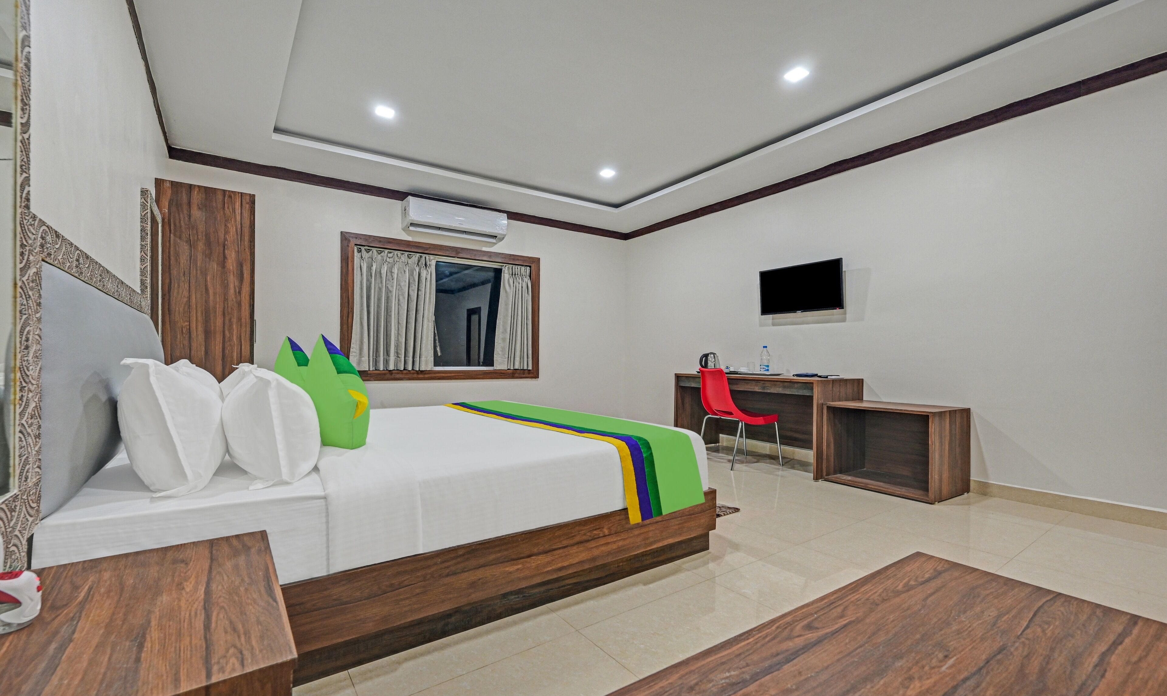 Treebo Trend Hotel Paradise Premium