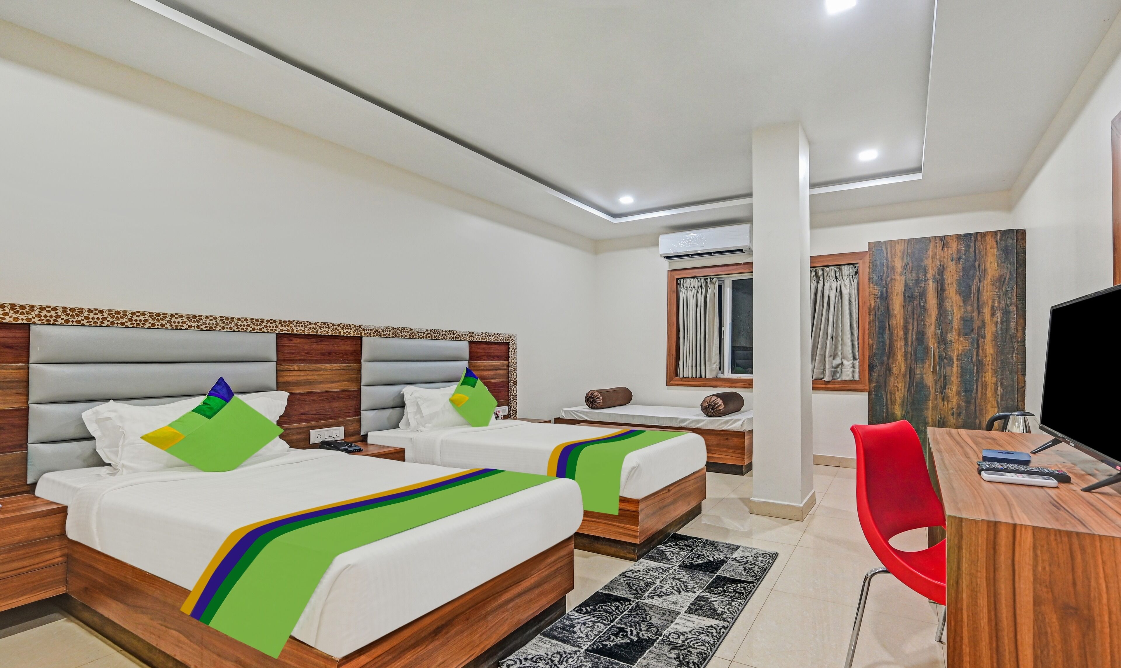 Treebo Trend Hotel Paradise Premium