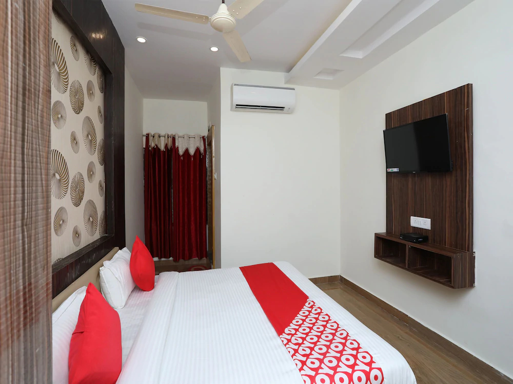Hotel Rainbow By OYO Rooms