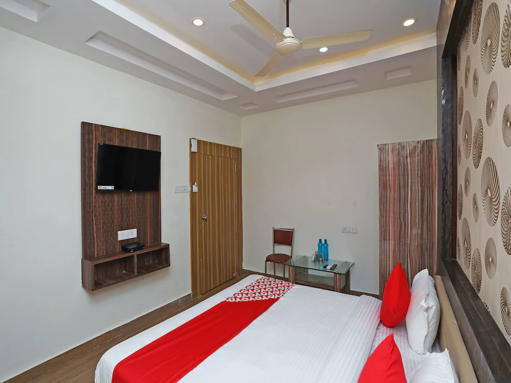 Hotel Rainbow By OYO Rooms