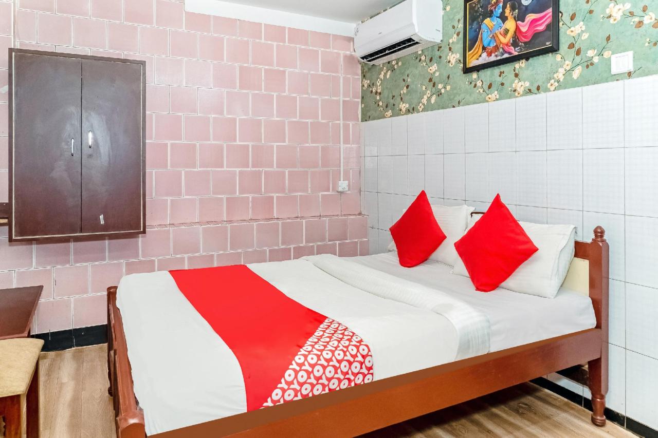 Hotel Rajdhani by OYO Rooms