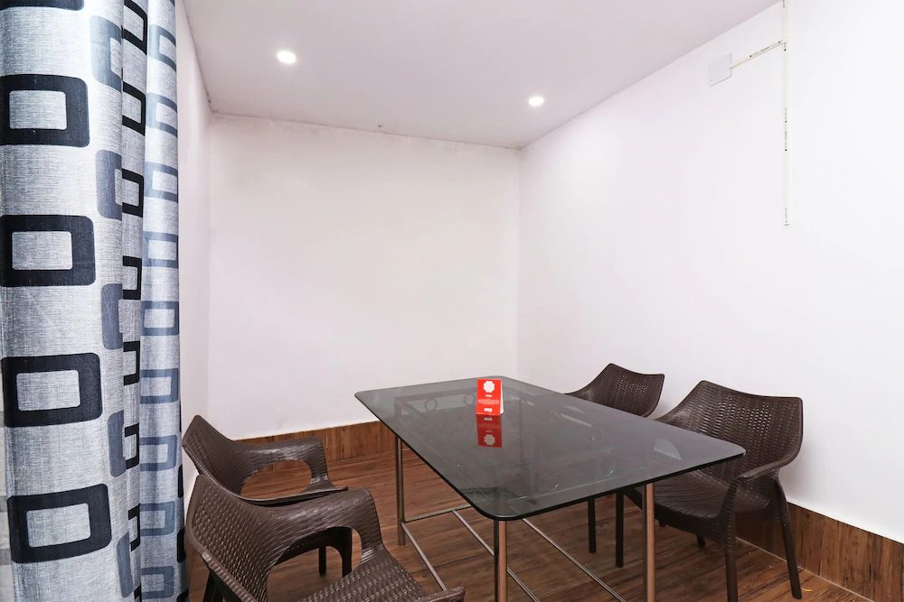 Hotel Royal Green By OYO Rooms