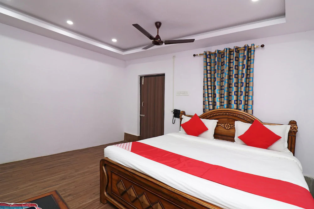 Hotel Royal Green By OYO Rooms