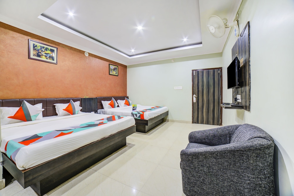 Hotel Royal Guest House by FabHotels