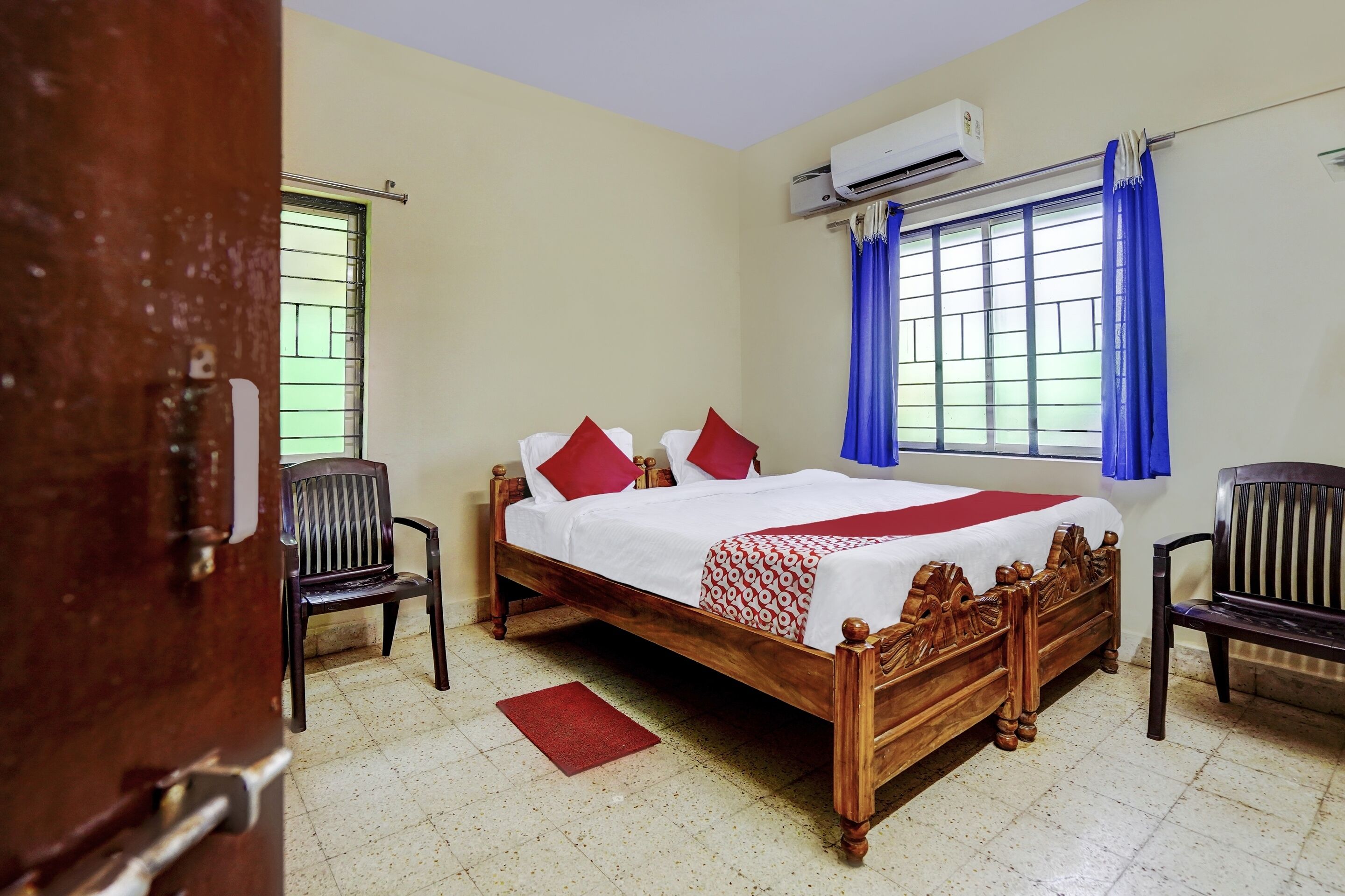 Hotel Santosh by OYO Rooms