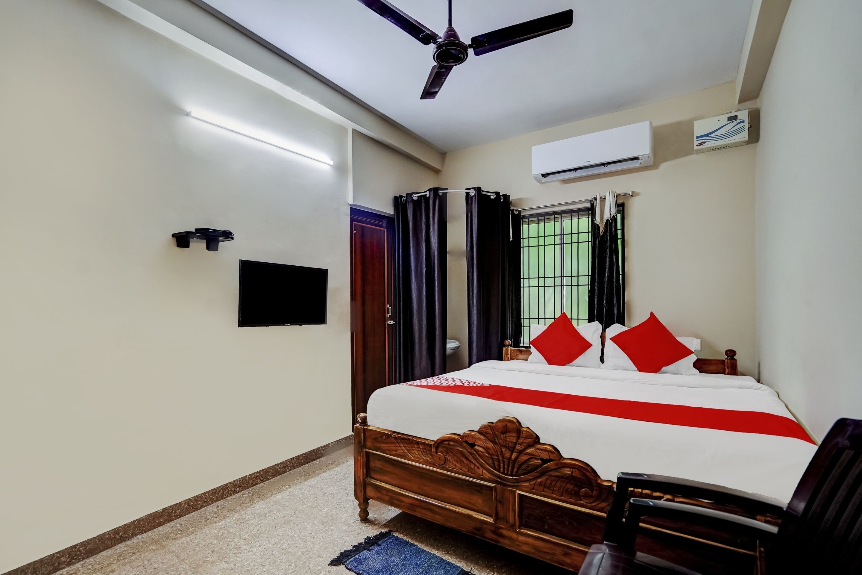 Hotel Santosh by OYO Rooms