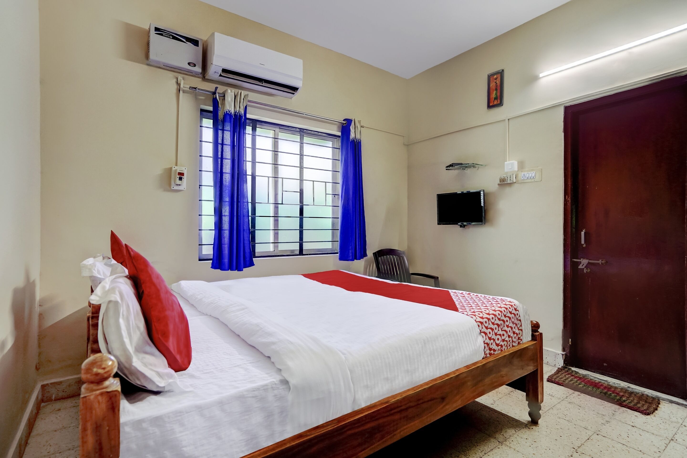 Hotel Santosh by OYO Rooms