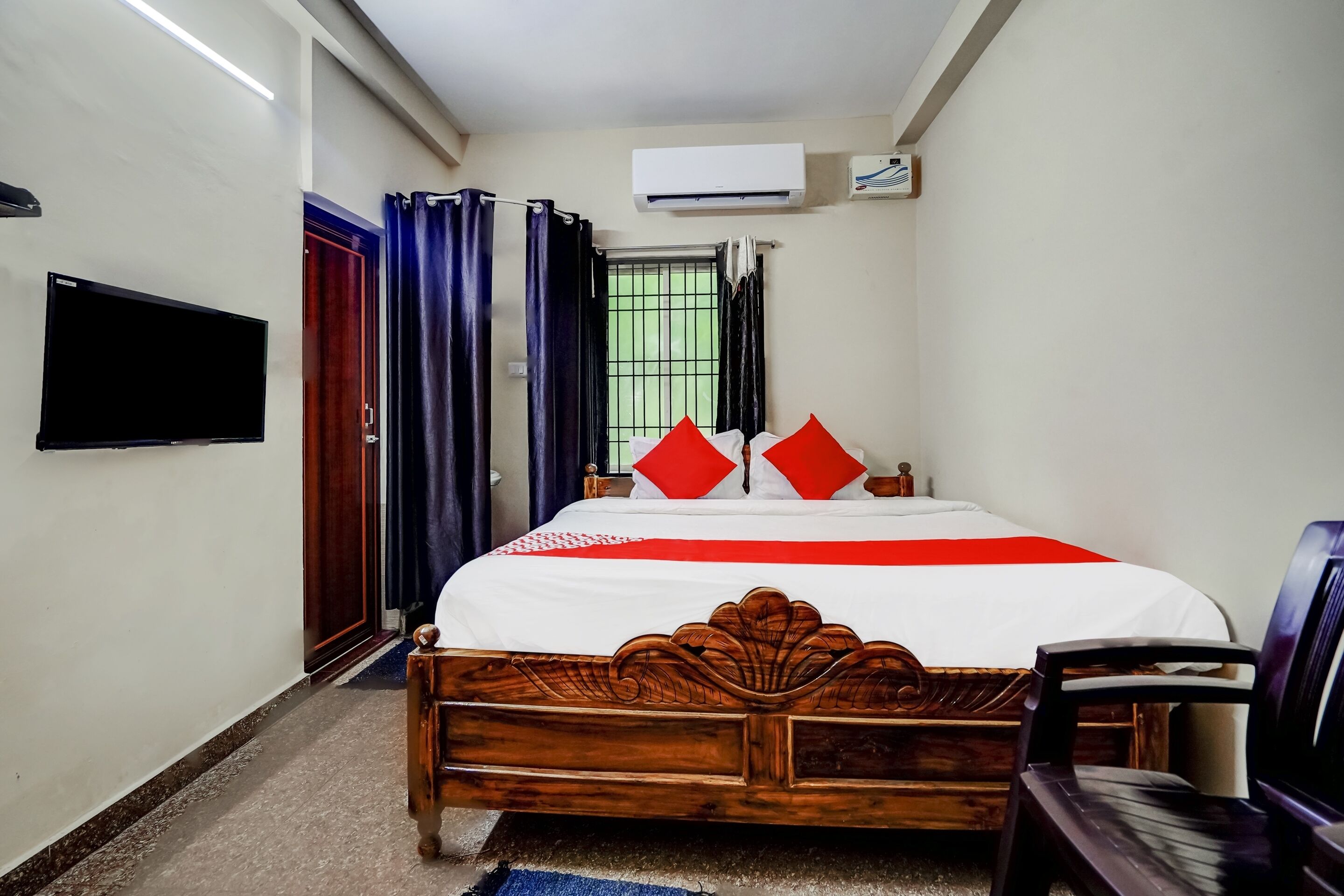 Hotel Santosh by OYO Rooms