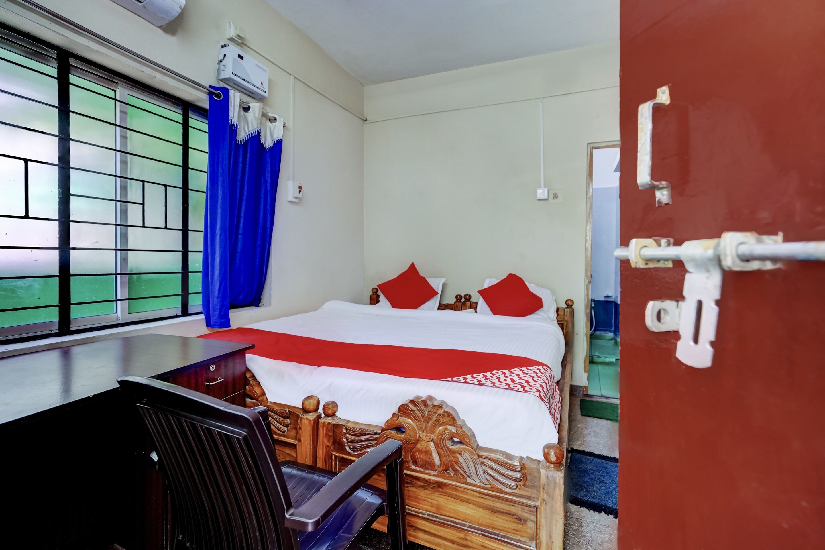 Hotel Santosh by OYO Rooms