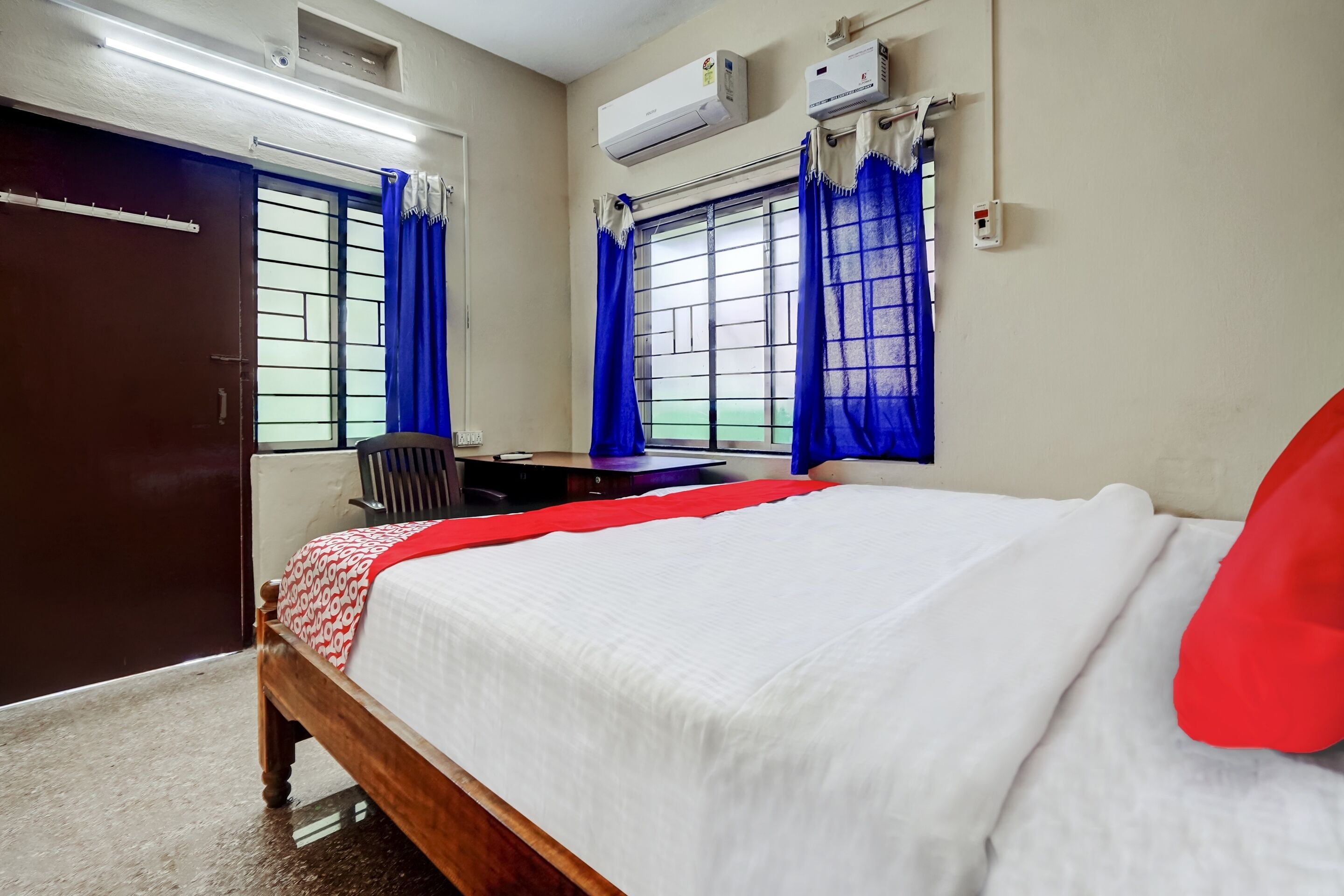 Hotel Santosh by OYO Rooms