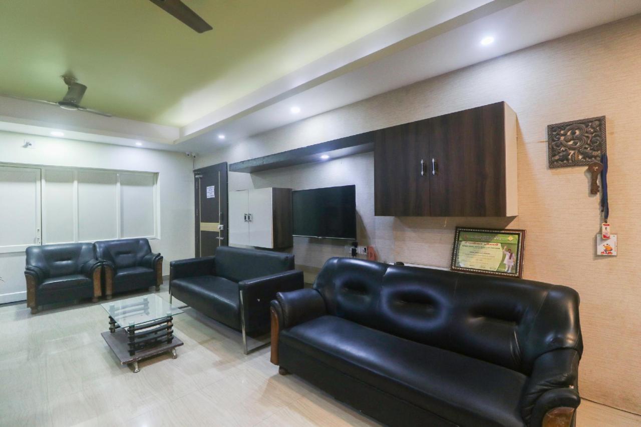 Hotel Space Setter by OYO Rooms