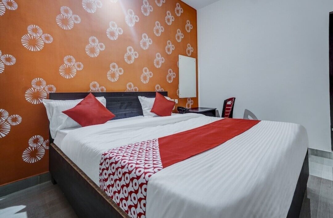 Khandai Palace by OYO Rooms