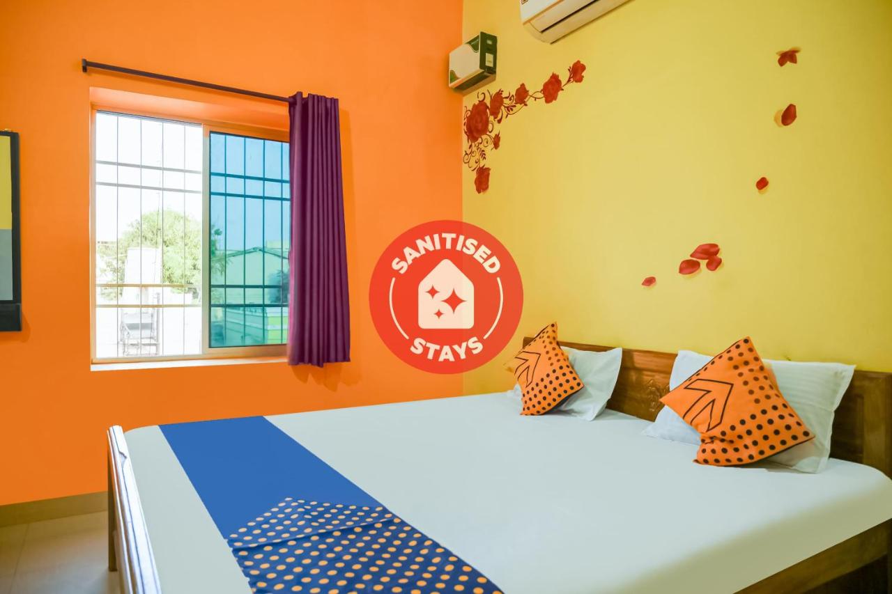 Spot On 78141 Laughing Buddha Homestay