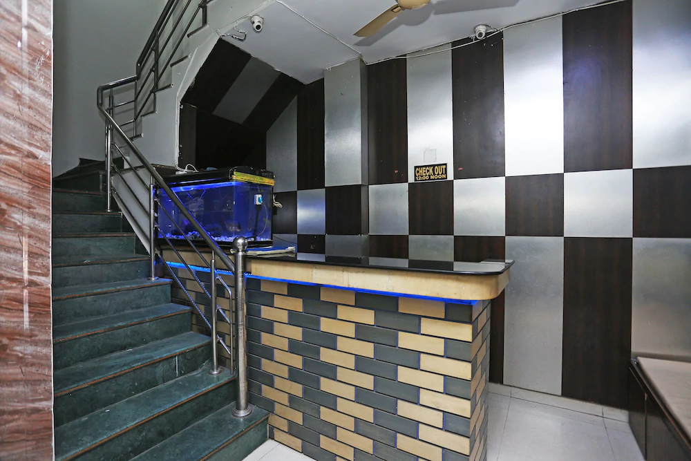 New Central By OYO Rooms
